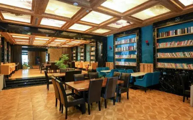 Yunyi Urban Boutique Stay (Tonglu Central Plaza)