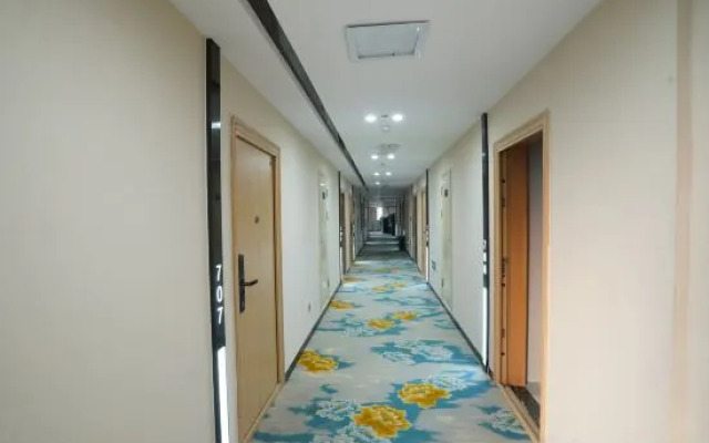 Grace Inn Qingju Hotel (Yanggu Wanhe City Branch)