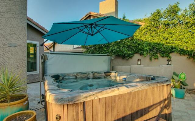 Luxe Scottsdale Home W/pool, Spa, & Tesla Charger
