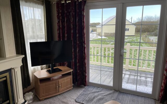 Captivating 2-bed Static Caravan on Private Land