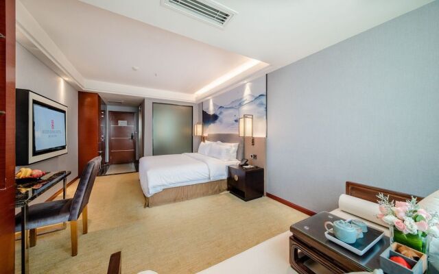 The Ritz East Valley Hotel