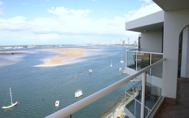 Beaconlea Tower Apartments