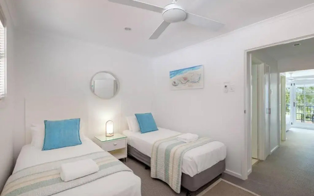Villa Aqua