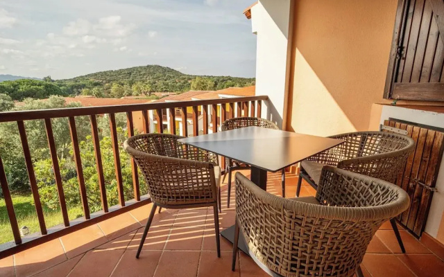 Aparthotel in Costa Serena just 700 mt from the sea