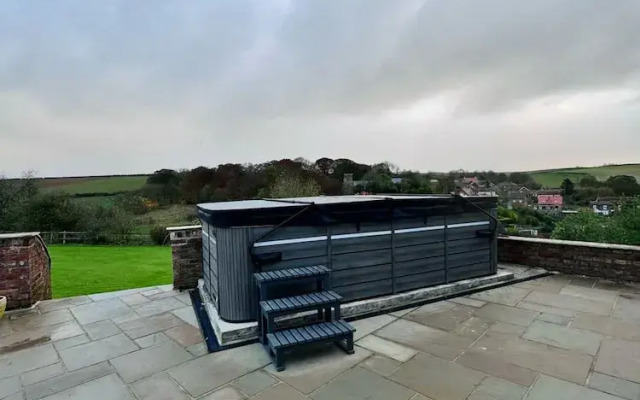 Luxury Langtoft Stud - Sleeps 10