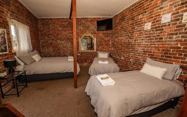 The Centennial Hotel Gulgong