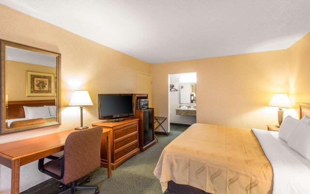 Quality Inn & Suites McDonough South I-75