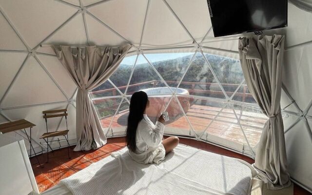 Ovalulú Glamping