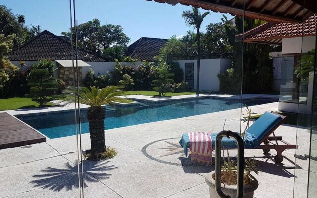 Andrea Villas & Suites