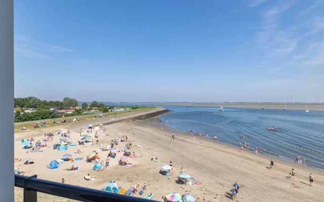 Seaside Getaway, Sint-annaland