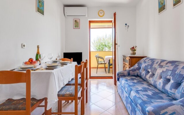 Secluded Apartment in Poreč with Garden