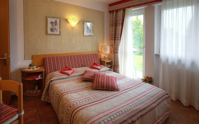 Hotel Appartements  La Roche