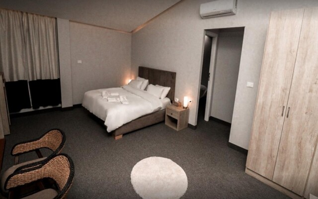 B-inn Hotel, Tyre