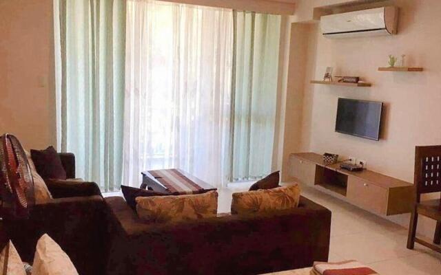 Pico De Loro Hamilo Coast Guest House