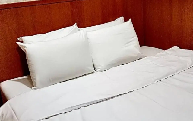 Yinglun Hotel
