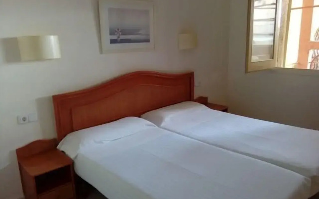 Apartamentos Delfin-Aromar-4