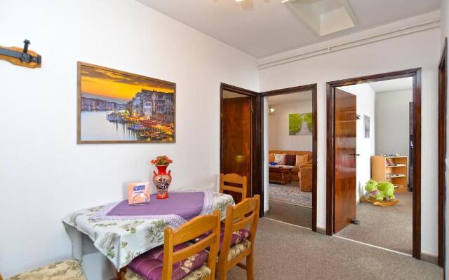 Apartments Anka 1223