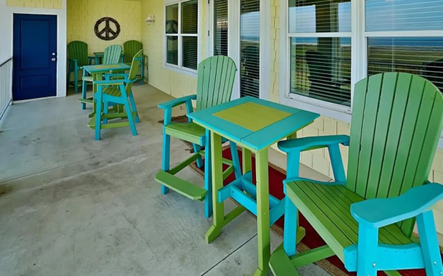 Pointe West 303 - Beachside Blue Sailfish