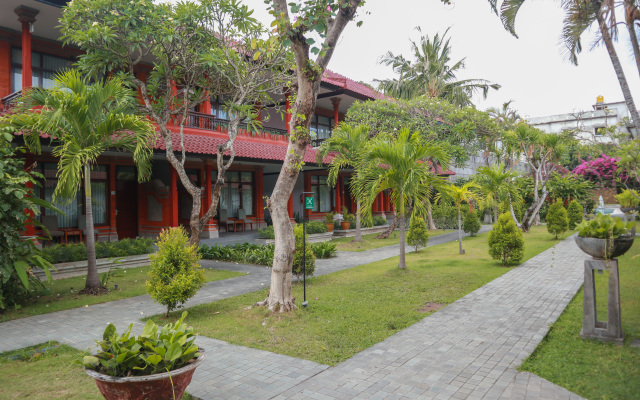 The Cakra Hotel