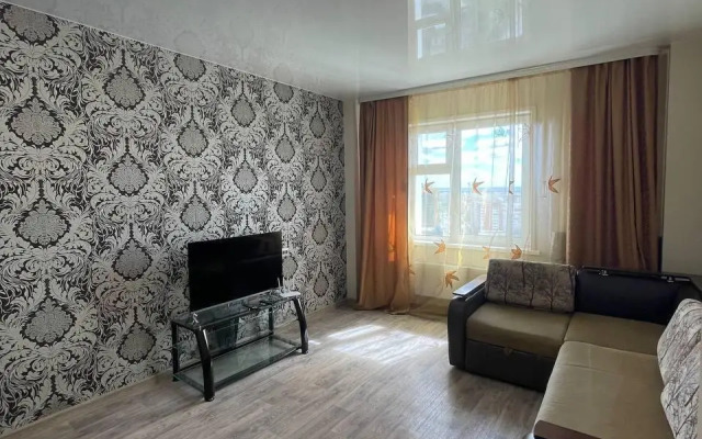 Apartments on 102 Lermontov Street