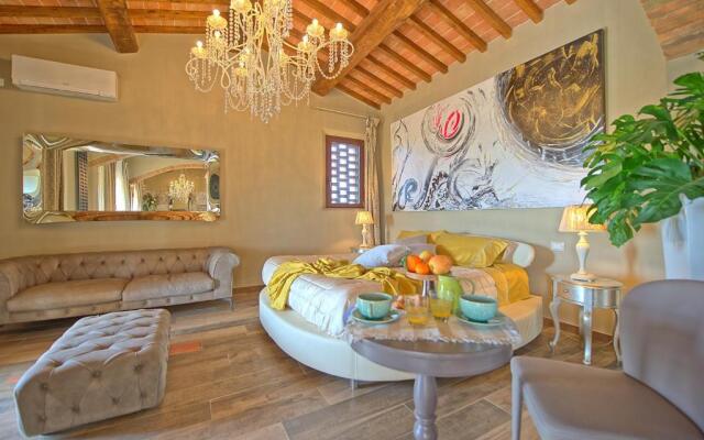 Villa Massimiliano by PosarelliVillas