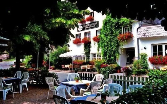 Hotel Restaurant Haus Dumicketal
