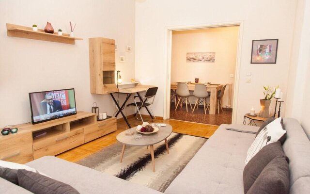 Stay In Pagkrati In A Newly Renovated And Stylish Apartment