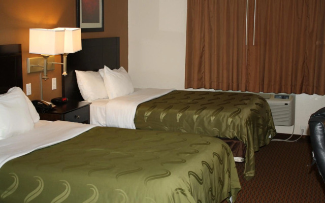 Quality Inn & Suites Wichita Falls I-44