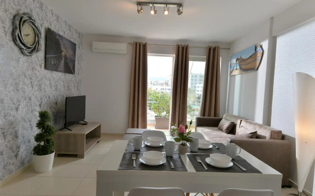Alekos Apartments