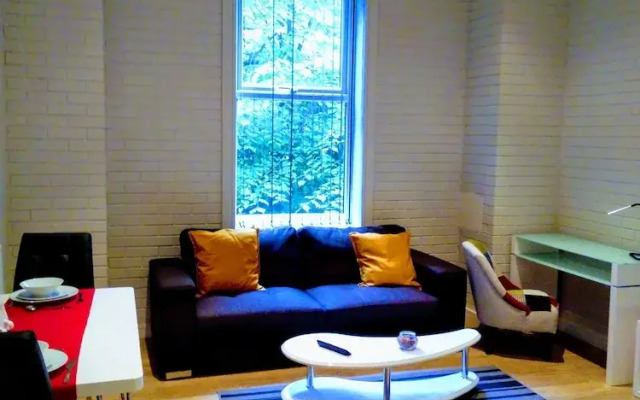 Platinum House