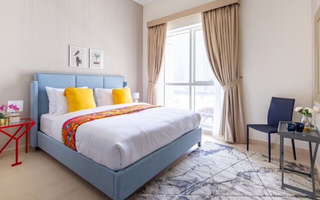 Impressive 2BR Loft W/ Study In Downtown Dubai