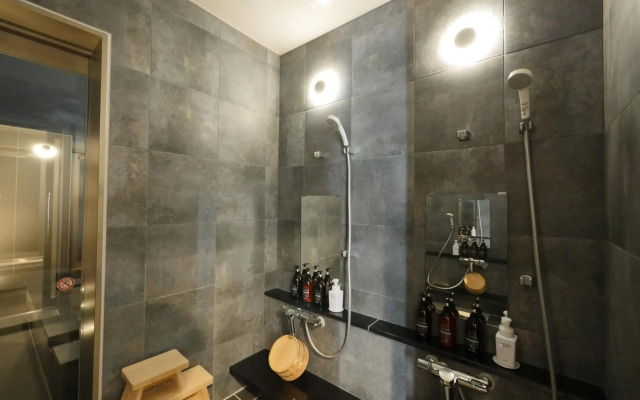 Kin Hotel