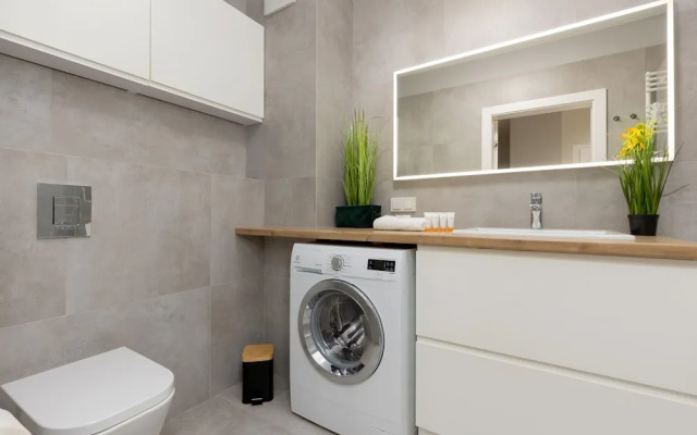 Spacious Apartment in Warsaw by Renters