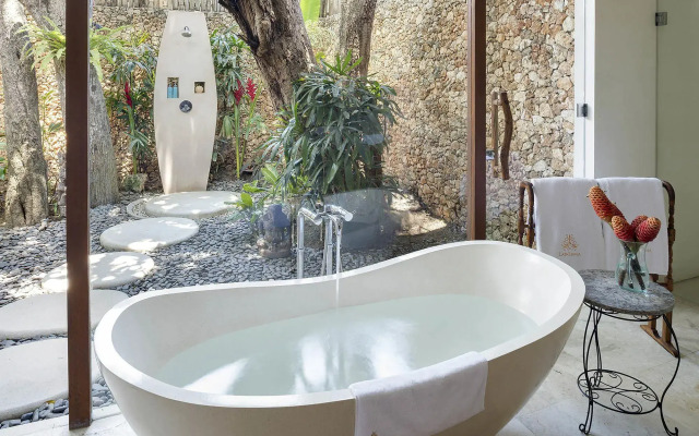 Villa Kubu, Seminyak