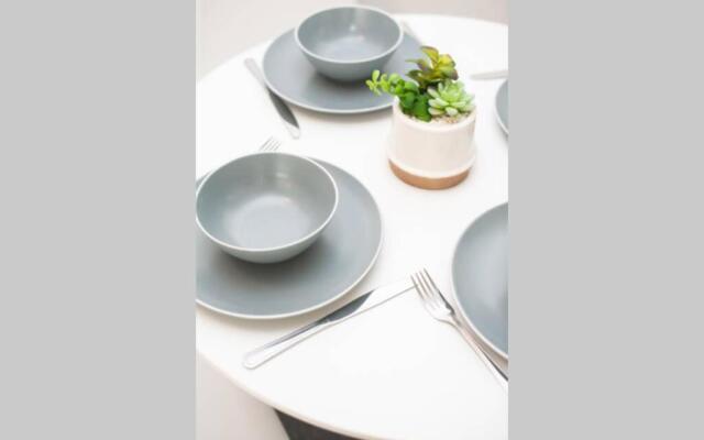 Brynglas Newport flat sleeps 8 - Mycityhaven