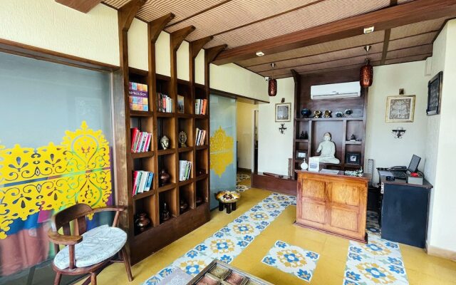 Yog Niketan by Sanskriti