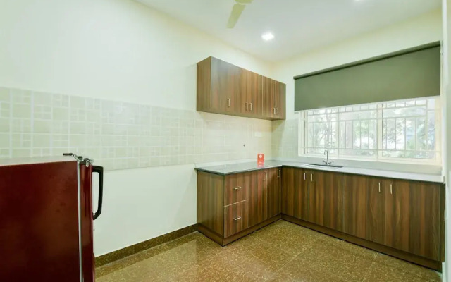 OYO Home 82829 Modern Studio