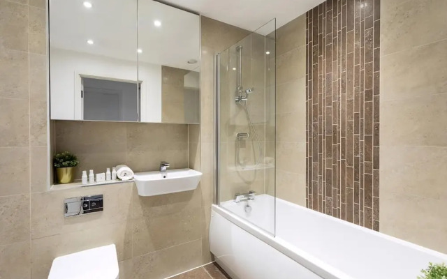 Stunning Brentford Penthouse