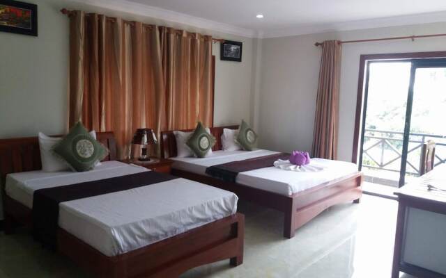 Blue Diamond Guest House - Hostel