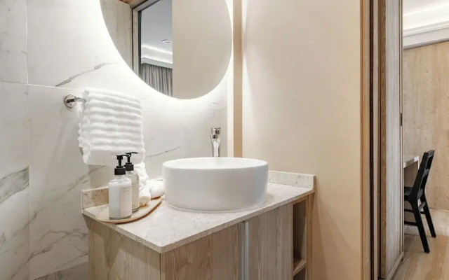 District Polanco by Lumina