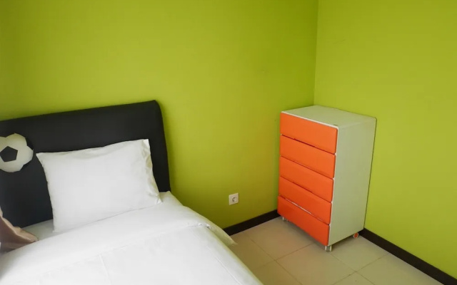 Spacious Belmont Residence Apartment near Puri – Guest Rooms – Jakarta