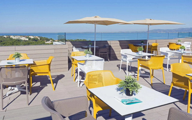 HSM Son Verí - Adults Only