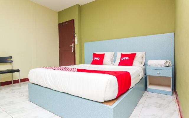 OYO 1703 Terang Bintang Hotel