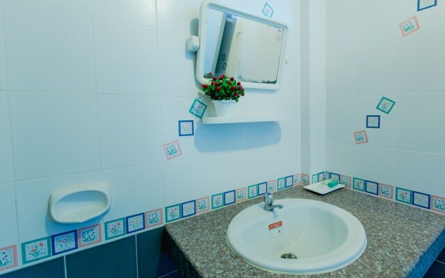 R K Guesthouse