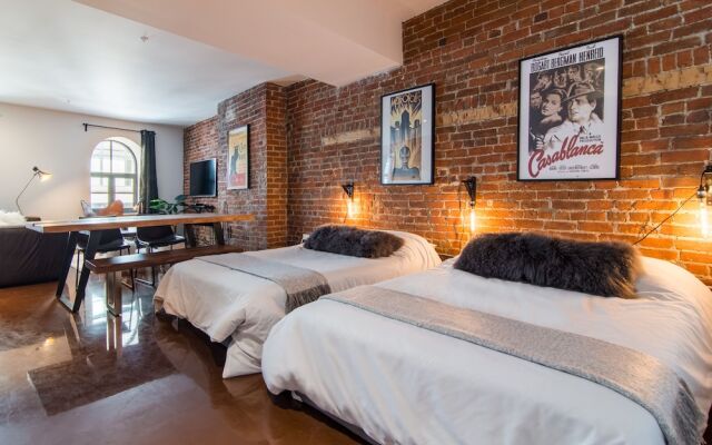 Boutique Lofts in Old Port by Nuage