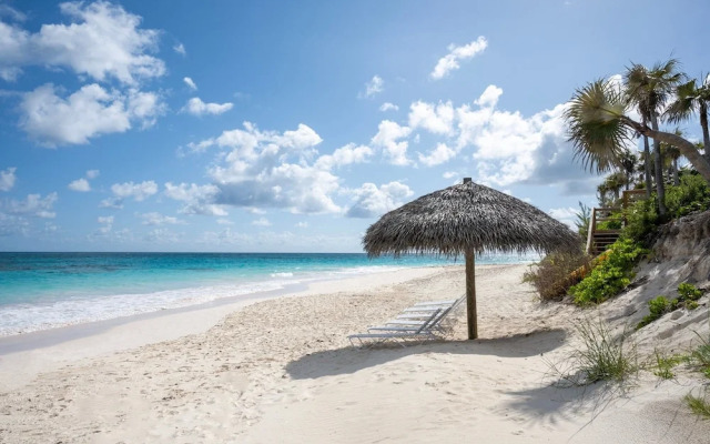 Pink Sands Point 10 Bedroom Estate