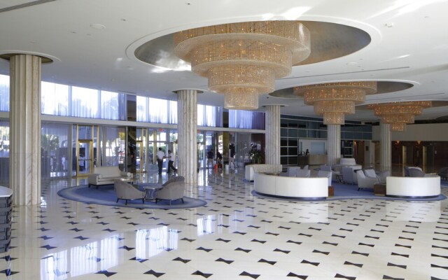 Fontainebleau Miami Beach Private Suites