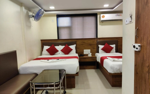Hotel Happyland