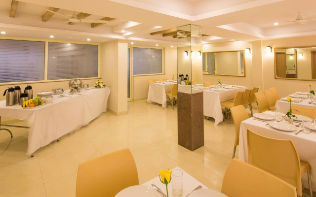 M The Business Hotel