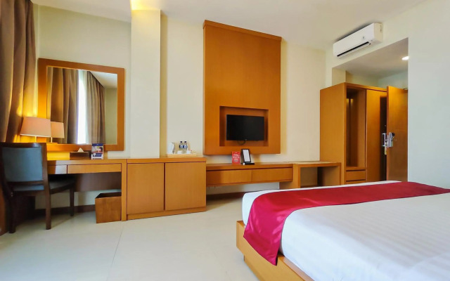 Seminyak Square Hotel And Villas